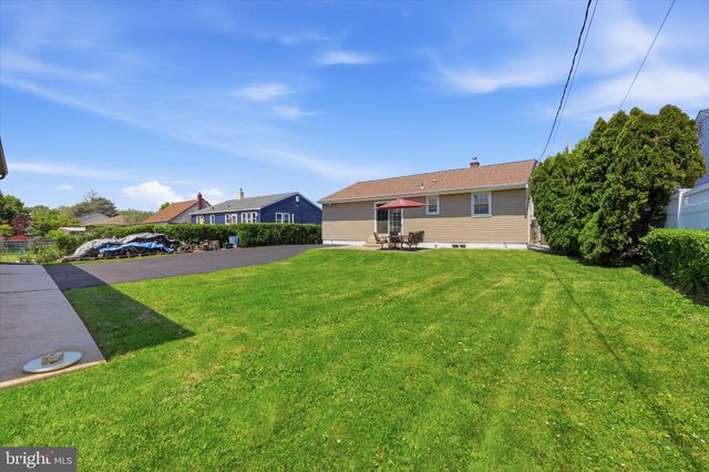 1206 VAUCLAIN AVE, Woodlyn, PA 19094