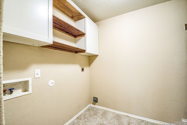 11843 SILVER COINS, San Antonio, TX 78254