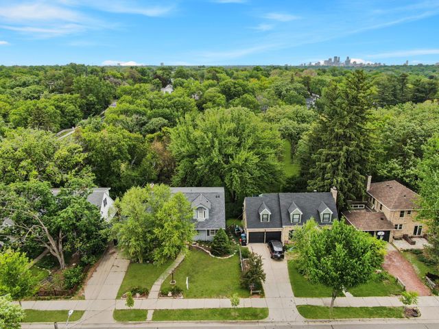2212 W 53rd Street, Minneapolis, MN 55419