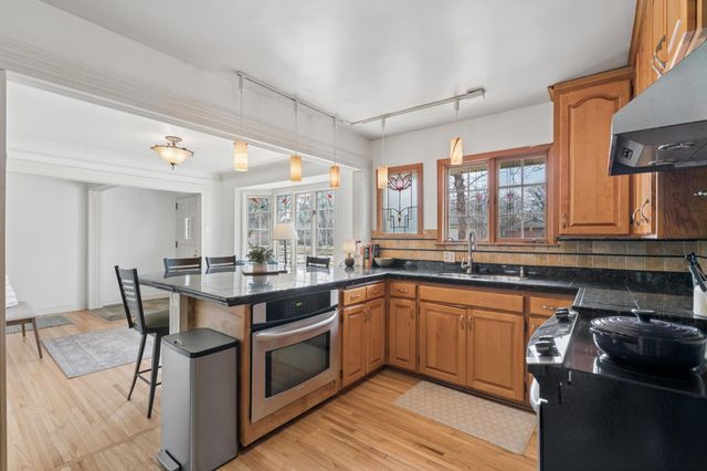 2212 W 53rd Street, Minneapolis, MN 55419