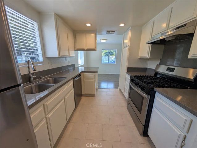 529 E Colorado Boulevard D, Monrovia, CA 91016