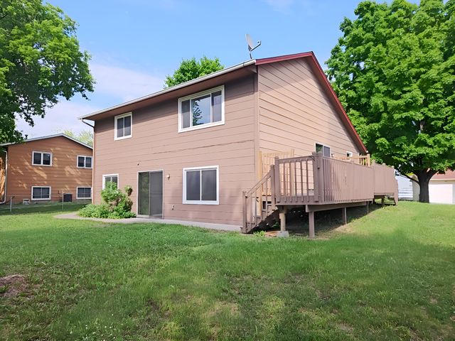 7613 Fairfield Road, Brooklyn Park, MN 55444