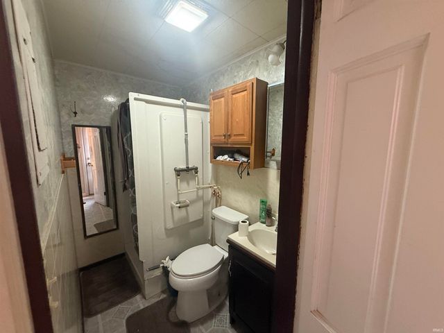 807 Upper Circle Drive, Shoals, IN 47581