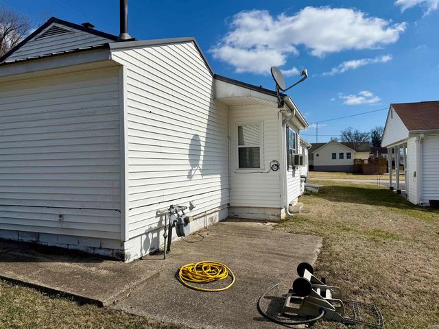 807 Upper Circle Drive, Shoals, IN 47581