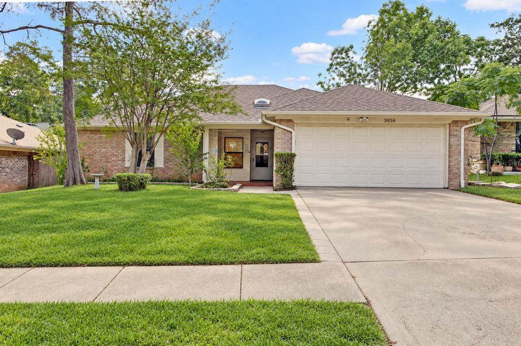 3856 Double Oak Lane, Irving, TX 75061 — exterior