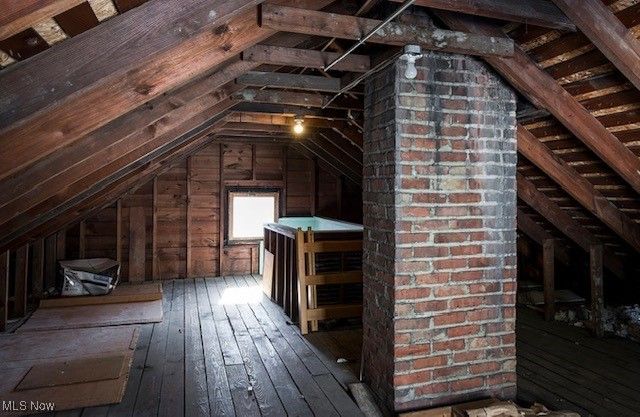 17710 Crestland Road, Cleveland, OH 44119