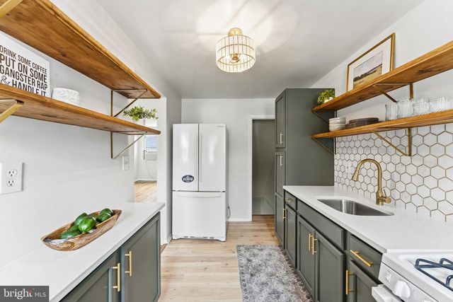 317 STEMMERS RUN RD, Baltimore, MD 21221