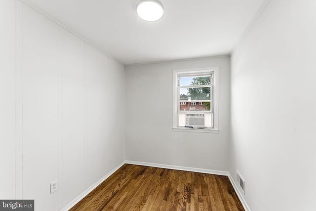 317 STEMMERS RUN RD, Baltimore, MD 21221