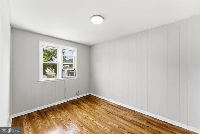 317 STEMMERS RUN RD, Baltimore, MD 21221