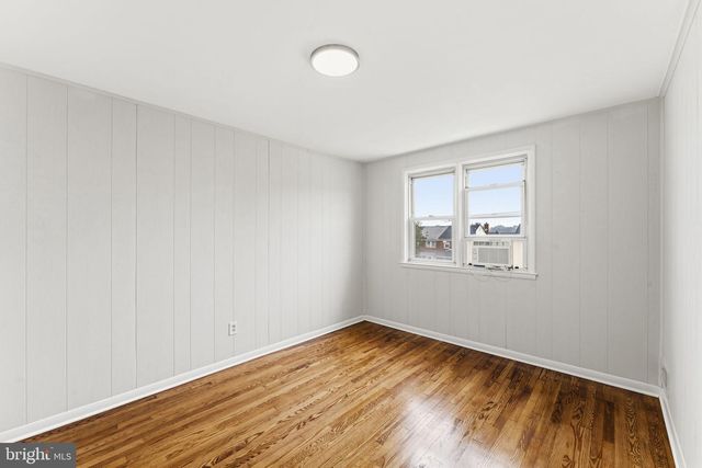 317 STEMMERS RUN RD, Baltimore, MD 21221