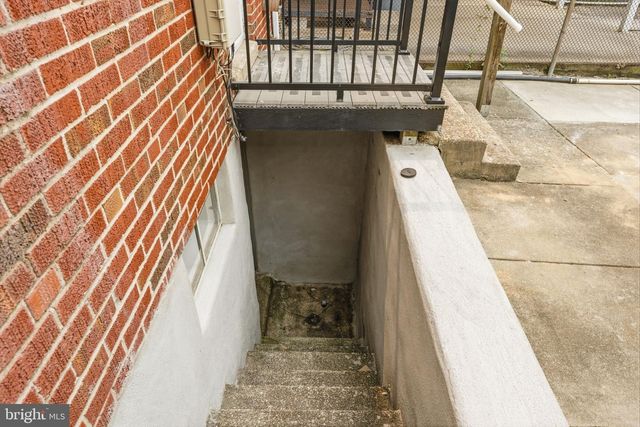 317 STEMMERS RUN RD, Baltimore, MD 21221