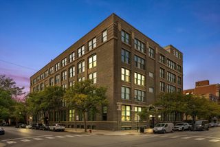 1327 W Washington Boulevard 106, Chicago, IL 60607