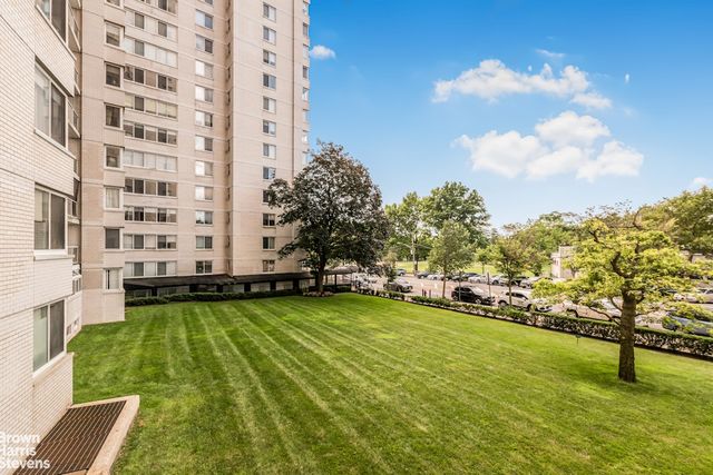 3333 Henry Hudson Pkwy Apt 2L, New York City, NY 10463