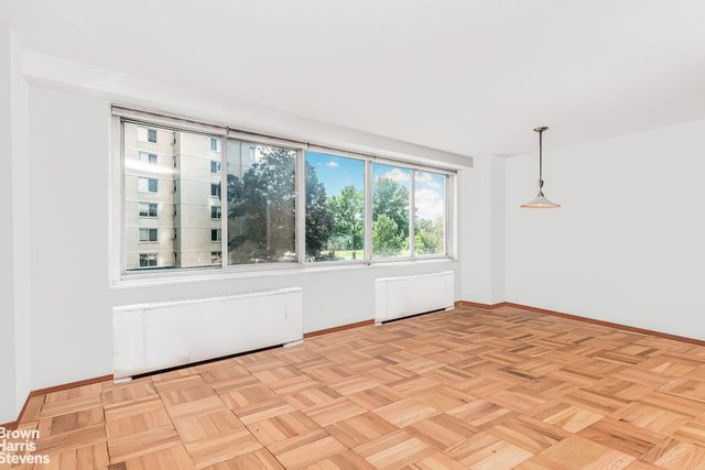 3333 Henry Hudson Pkwy Apt 2L, New York City, NY 10463