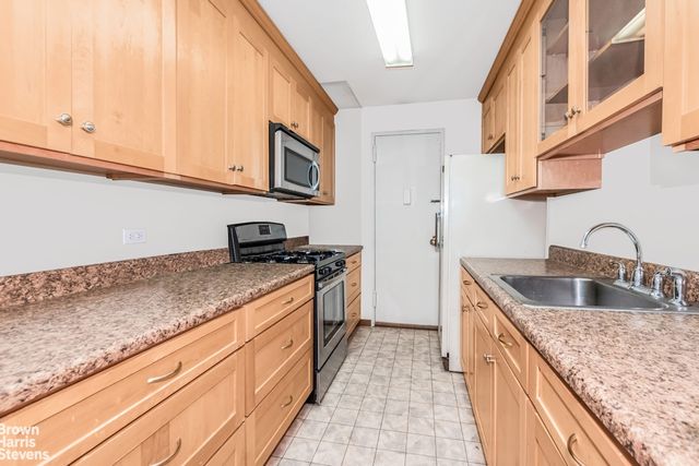 3333 Henry Hudson Pkwy Apt 2L, New York City, NY 10463