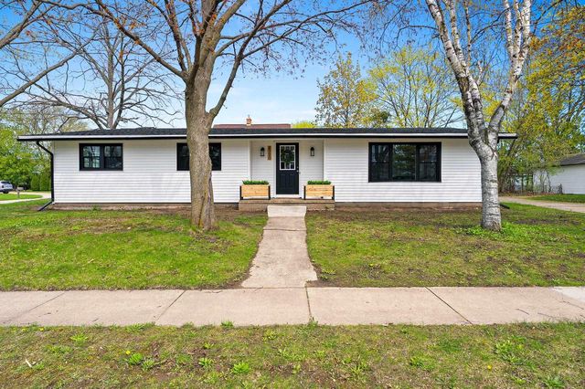 2120 CRANE STREET, Oshkosh, WI 54901
