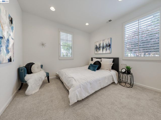 326 I St, Fremont, CA 94536