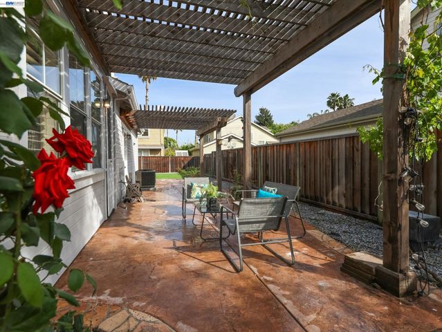 326 I St, Fremont, CA 94536