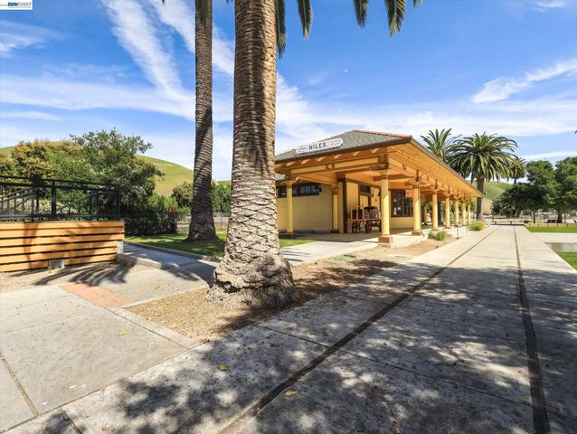 326 I St, Fremont, CA 94536