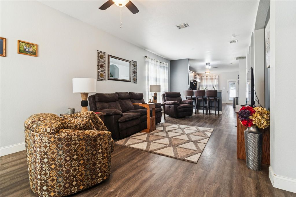 1805 Cambridge Drive, Providence Village, TX 76227 — photo 4