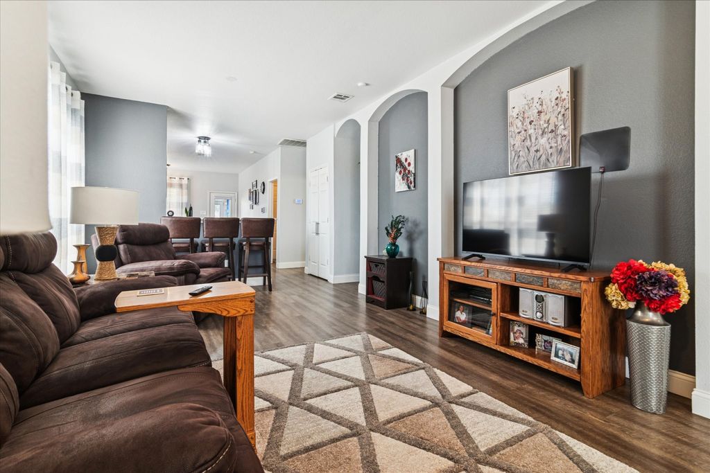 1805 Cambridge Drive, Providence Village, TX 76227 — photo 5