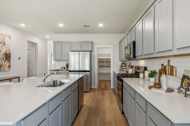 4700 Sandburg Street, Mckinney, TX 75071