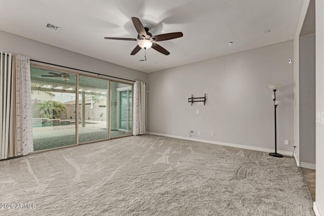 18456 W PARADISE Lane, Surprise, AZ 85388