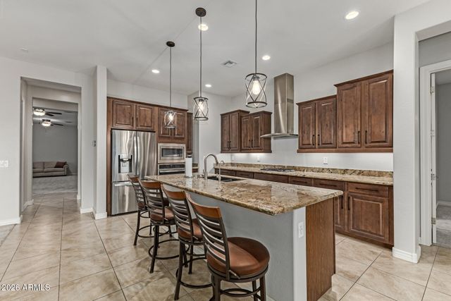 18456 W PARADISE Lane, Surprise, AZ 85388