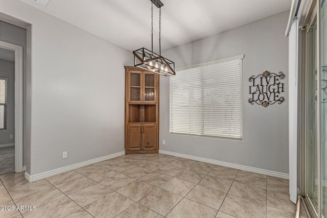 18456 W PARADISE Lane, Surprise, AZ 85388
