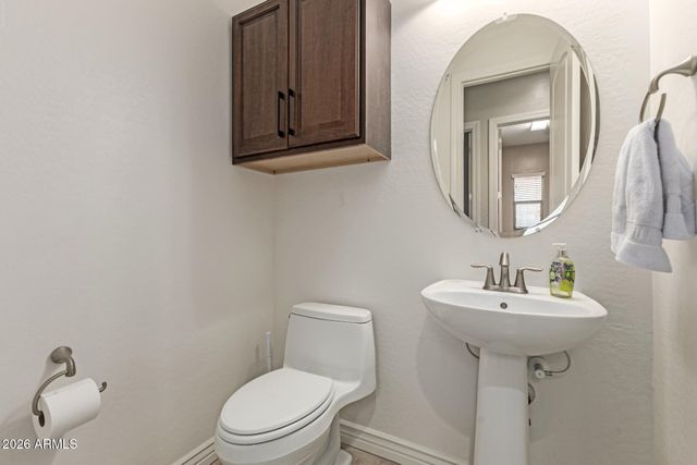 18456 W PARADISE Lane, Surprise, AZ 85388