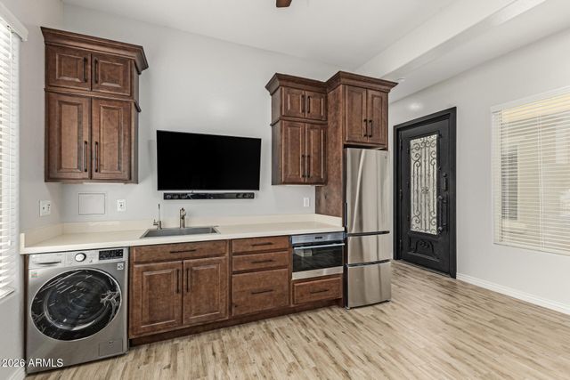 18456 W PARADISE Lane, Surprise, AZ 85388