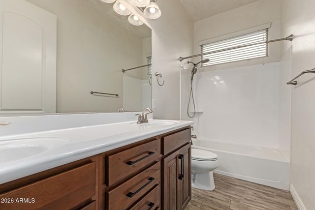 18456 W PARADISE Lane, Surprise, AZ 85388