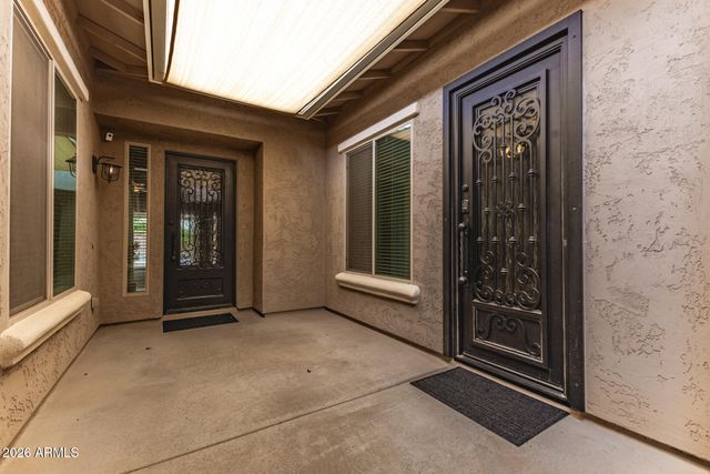 18456 W PARADISE Lane, Surprise, AZ 85388