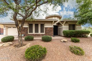 18456 W PARADISE Lane, Surprise, AZ 85388
