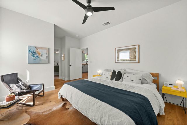 602 Persimmon ST, Lockhart, TX 78644