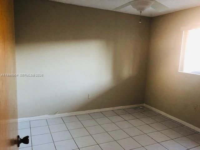 2212 W 74th St 101-28, Hialeah, FL 33016