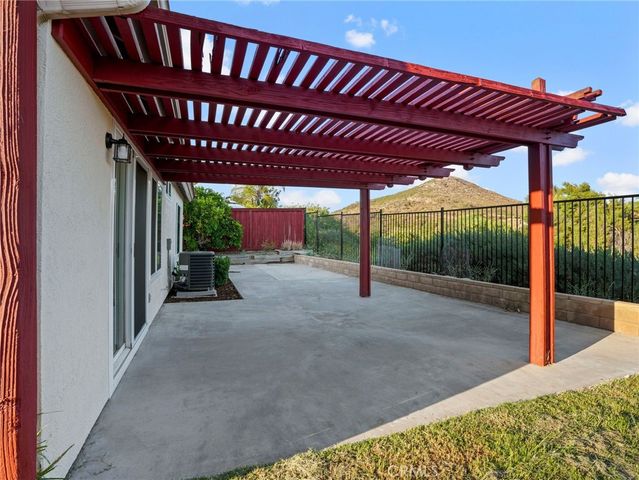 39580 Medina Court, Murrieta, CA 92562