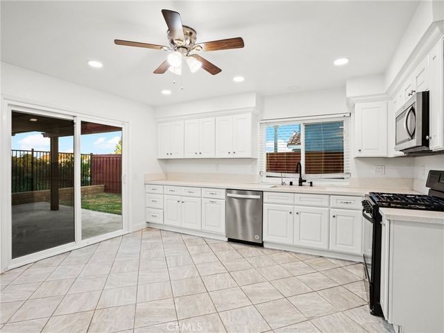 39580 Medina Court, Murrieta, CA 92562