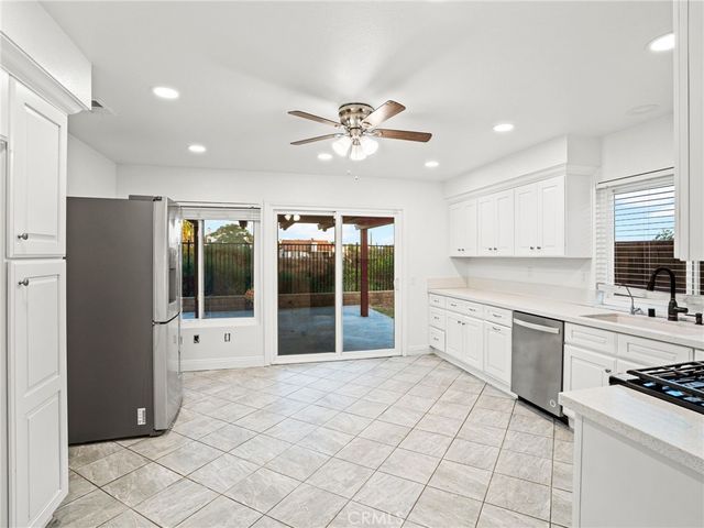 39580 Medina Court, Murrieta, CA 92562
