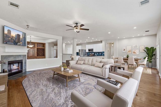 4036 Barlow DR, Round Rock, TX 78681