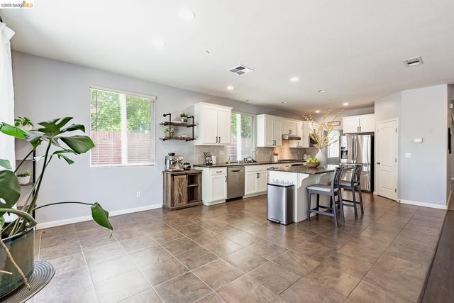 719 Monte Verde Ln, Brentwood, CA 94513