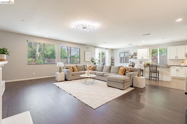 719 Monte Verde Ln, Brentwood, CA 94513