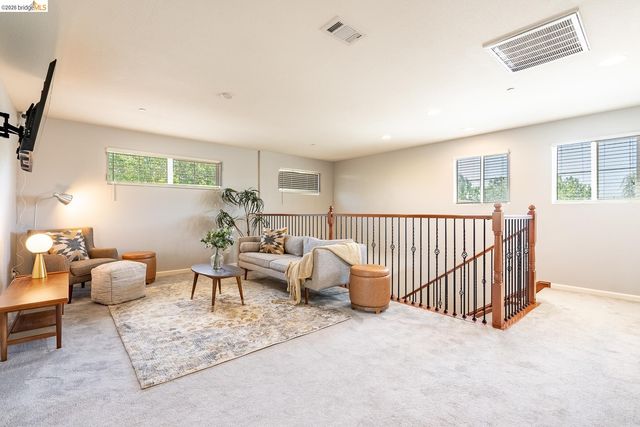 719 Monte Verde Ln, Brentwood, CA 94513