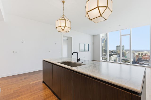 160 2nd Ave S Apt 2003, Nashville, TN 37201