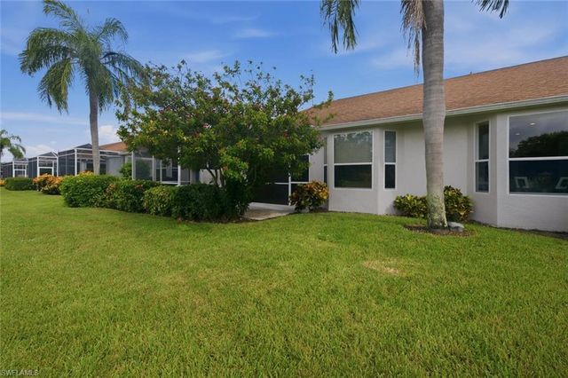 1672 Morning Sun LN D22, Naples, FL 34119