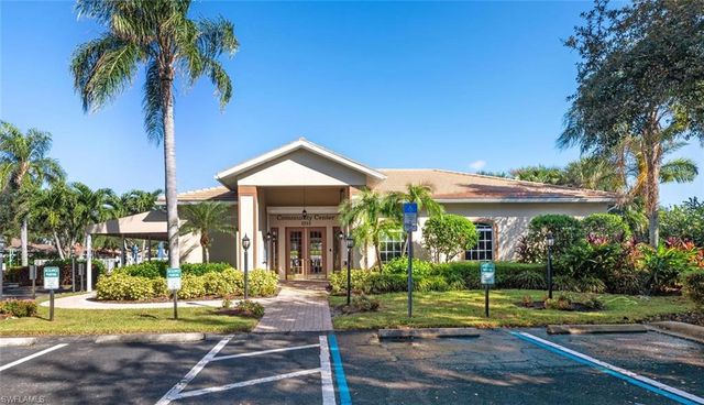 1672 Morning Sun LN D22, Naples, FL 34119