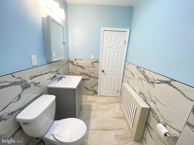4055 N 9TH ST, Philadelphia, PA 19140
