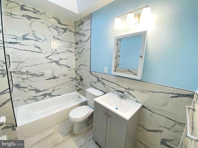 4055 N 9TH ST, Philadelphia, PA 19140
