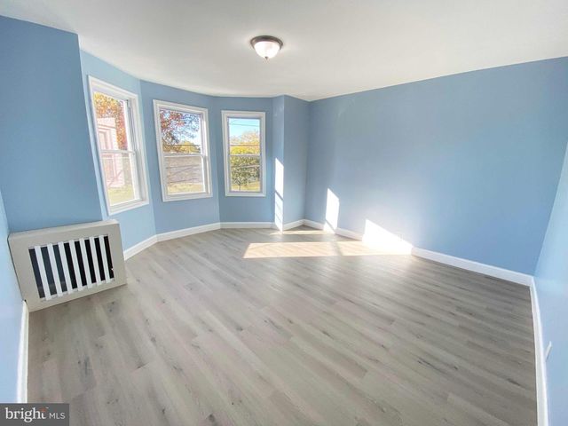 4055 N 9TH ST, Philadelphia, PA 19140