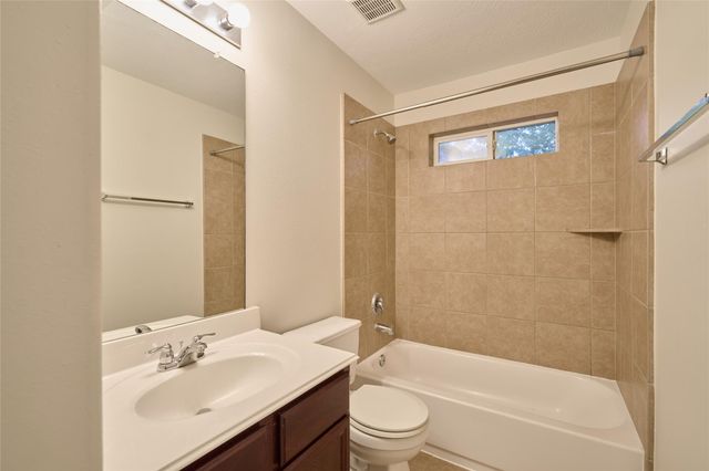 12515 Lake Shore Drive, Montgomery, TX 77356